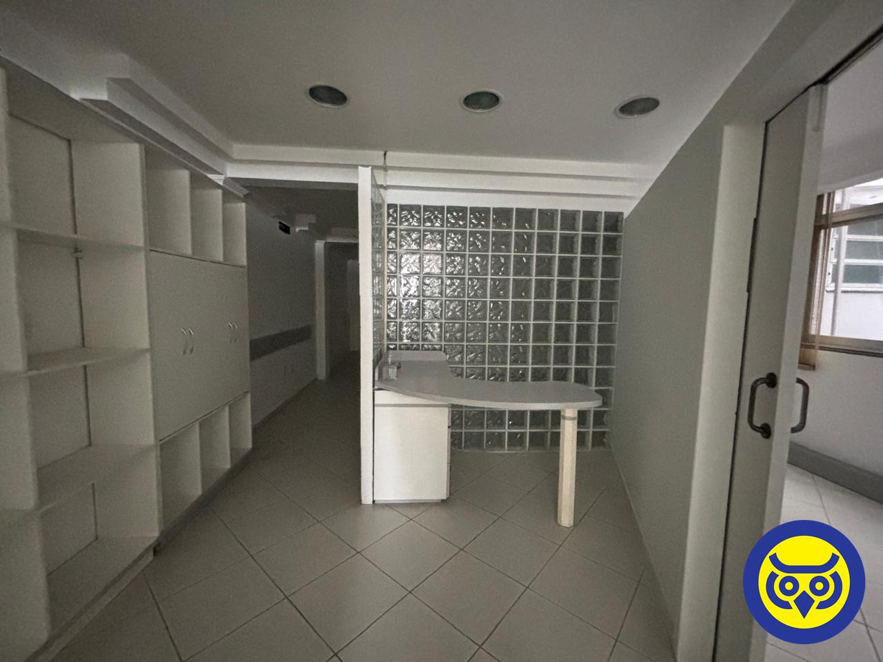 Sala para aluguel no Centro: 