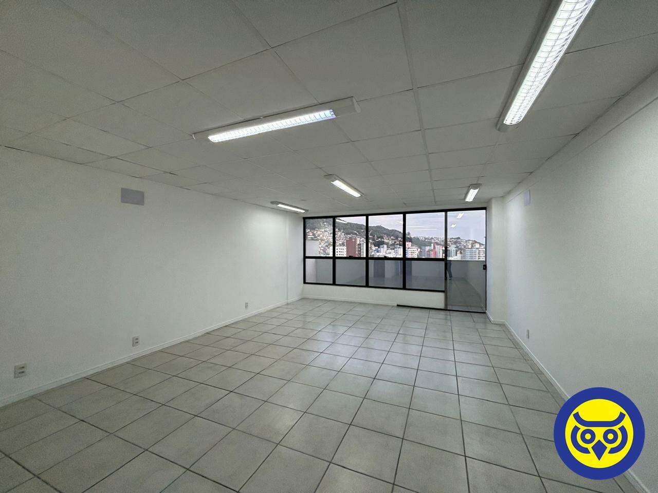 Sala para aluguel no Centro: