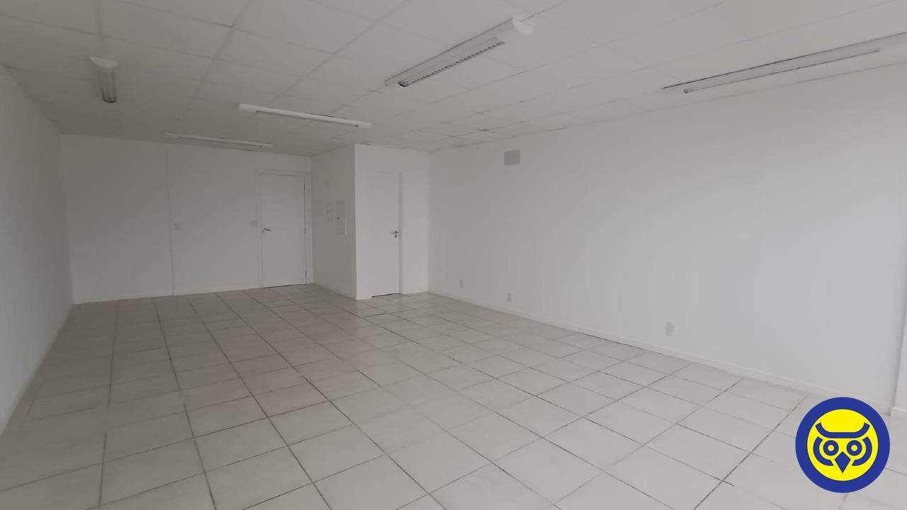 Sala para aluguel no Centro: 