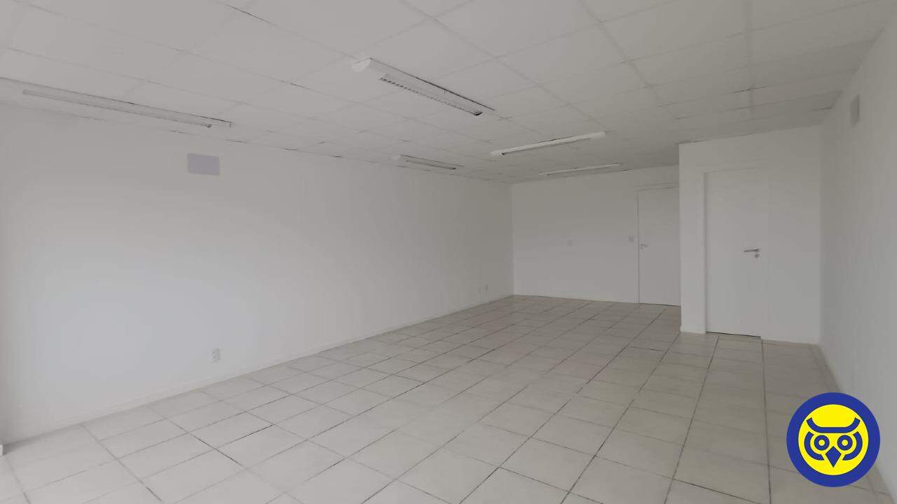 Sala para aluguel no Centro: 