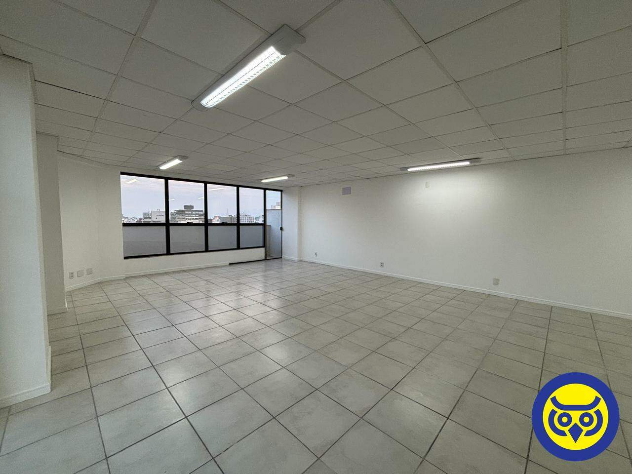 Sala para aluguel no Centro: