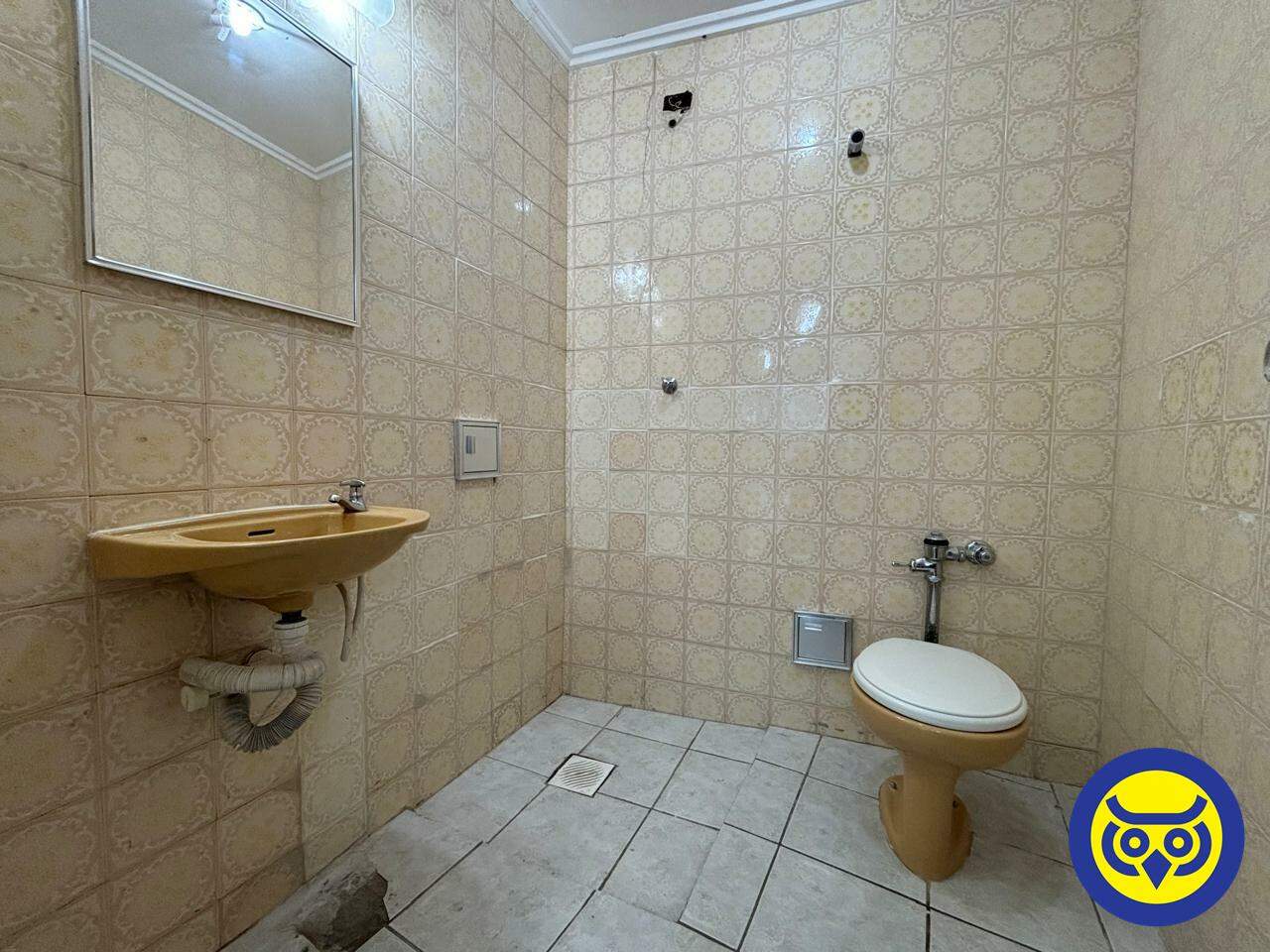 Sala para aluguel no Centro: 