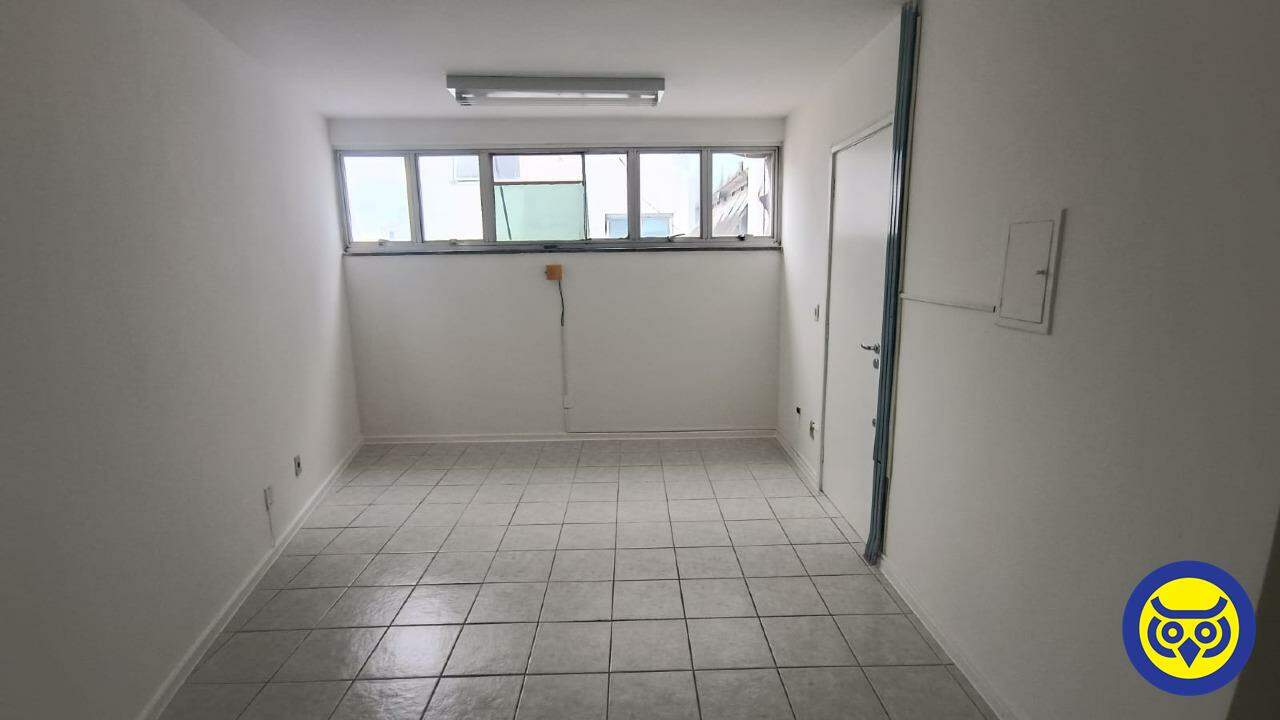Sala para aluguel no Centro: 