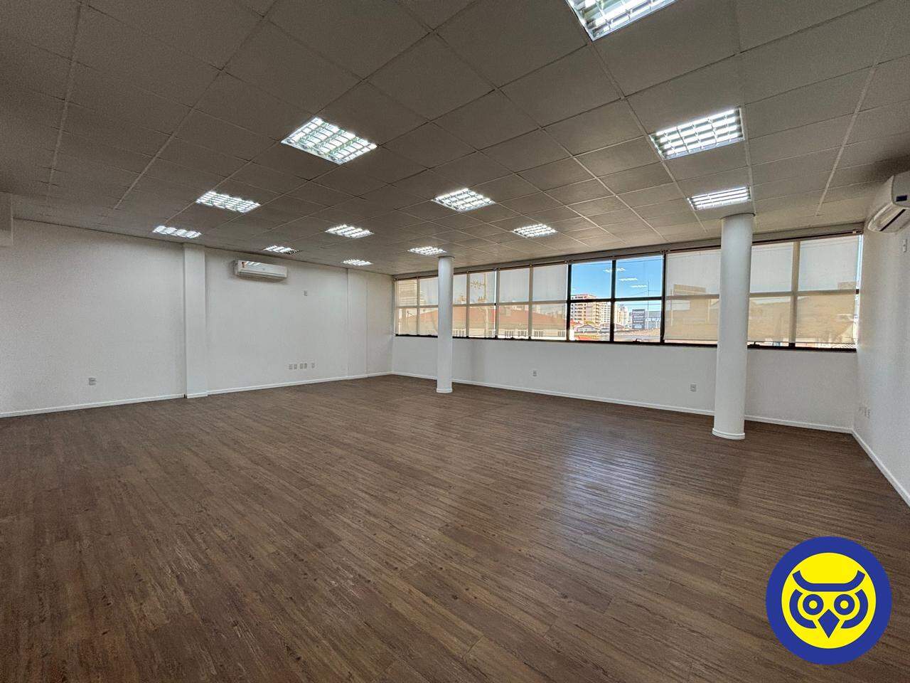 Sala para aluguel no Centro:
