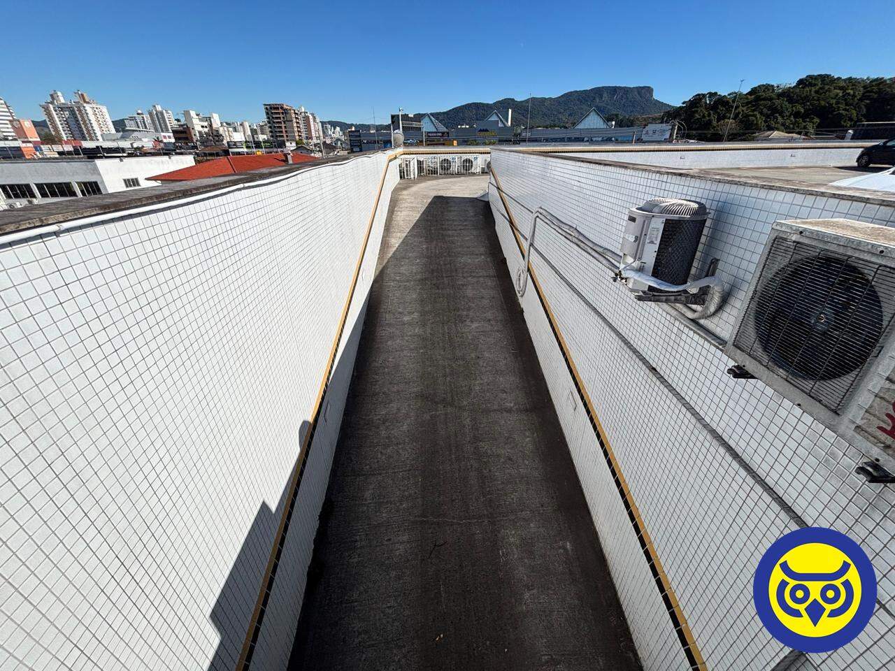 Sala para aluguel no Centro: