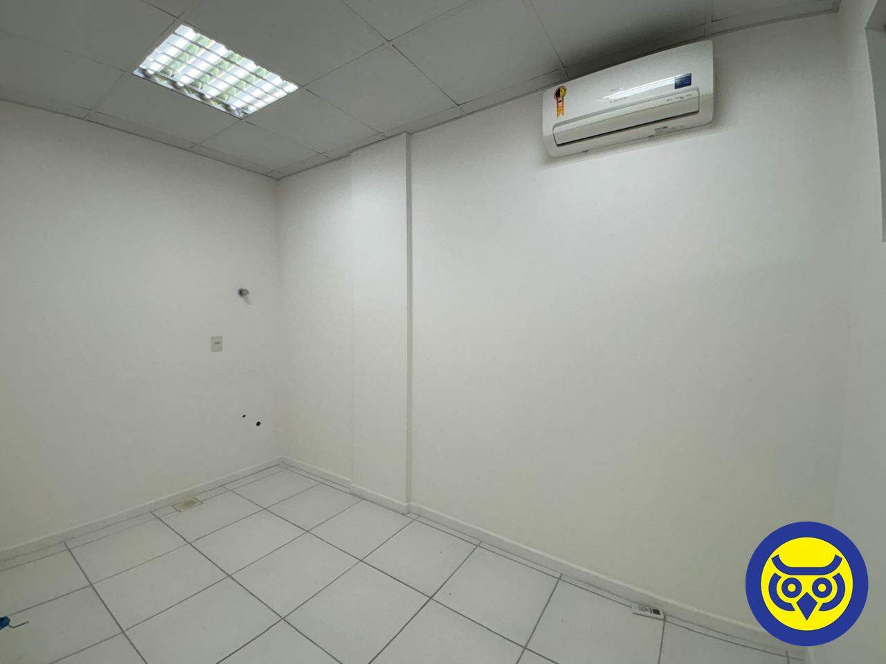 Sala para aluguel no Centro: