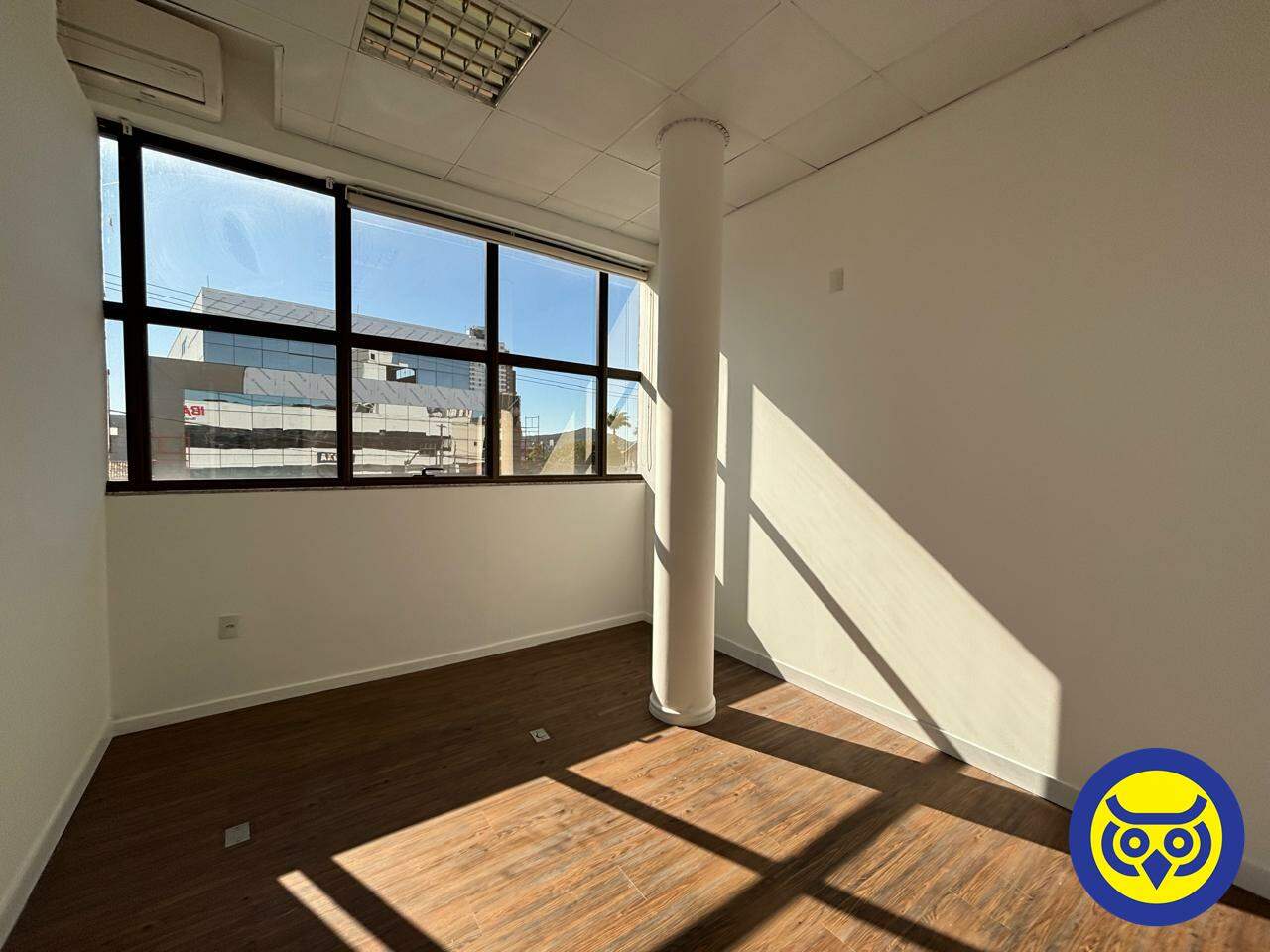 Sala para aluguel no Centro: