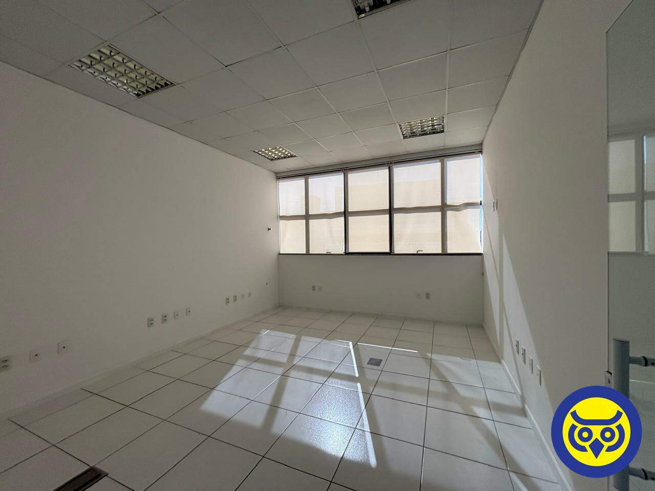 Sala para aluguel no Centro: