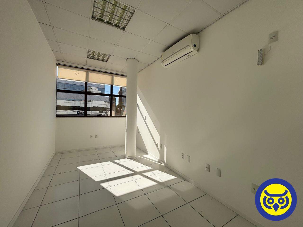 Sala para aluguel no Centro: