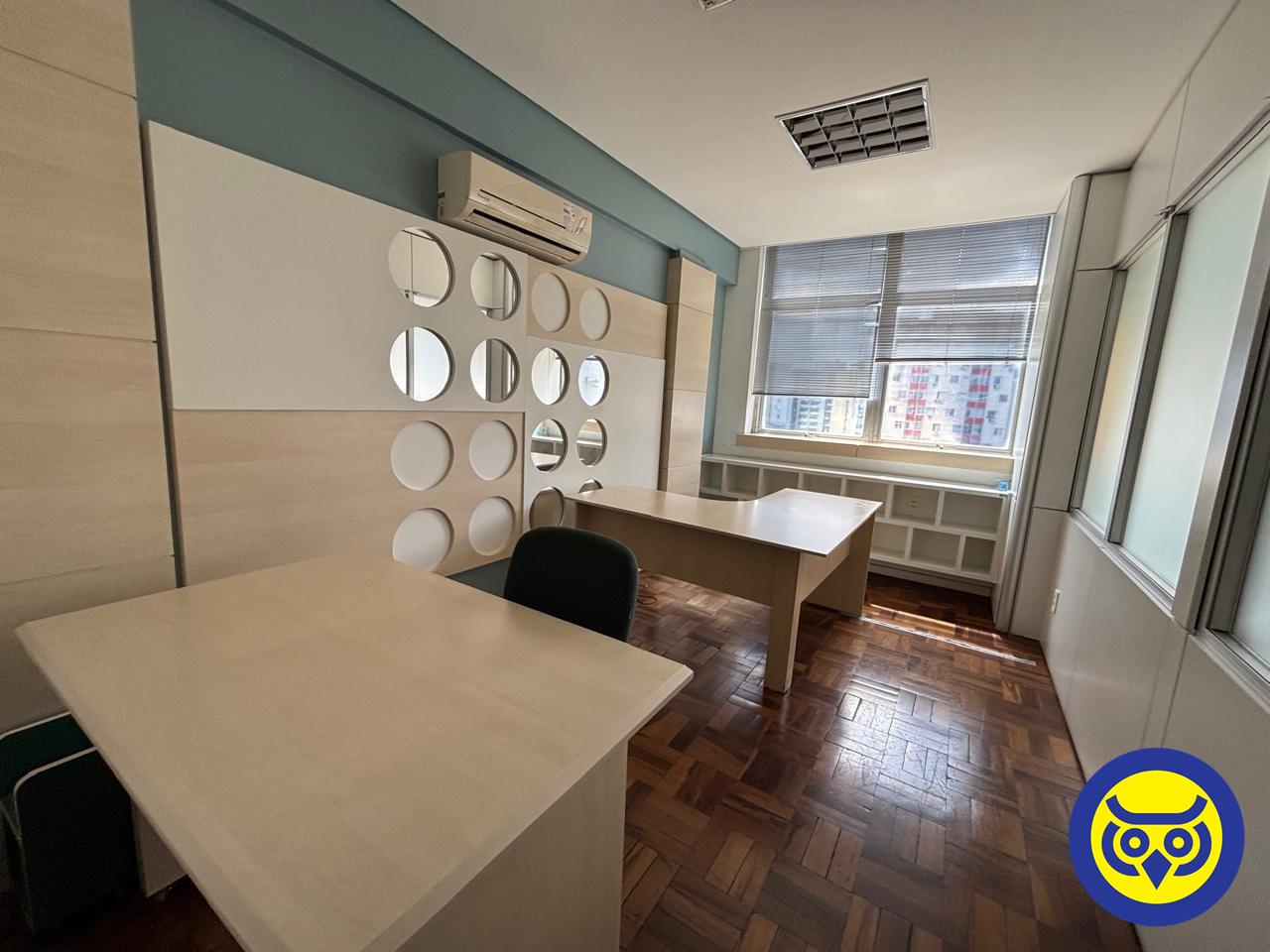 Sala para aluguel no Centro: 