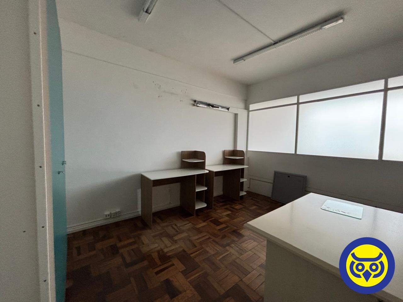 Sala para aluguel no Centro: 