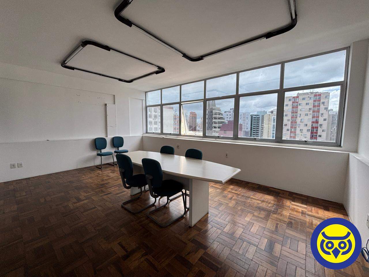 Sala para aluguel no Centro: 