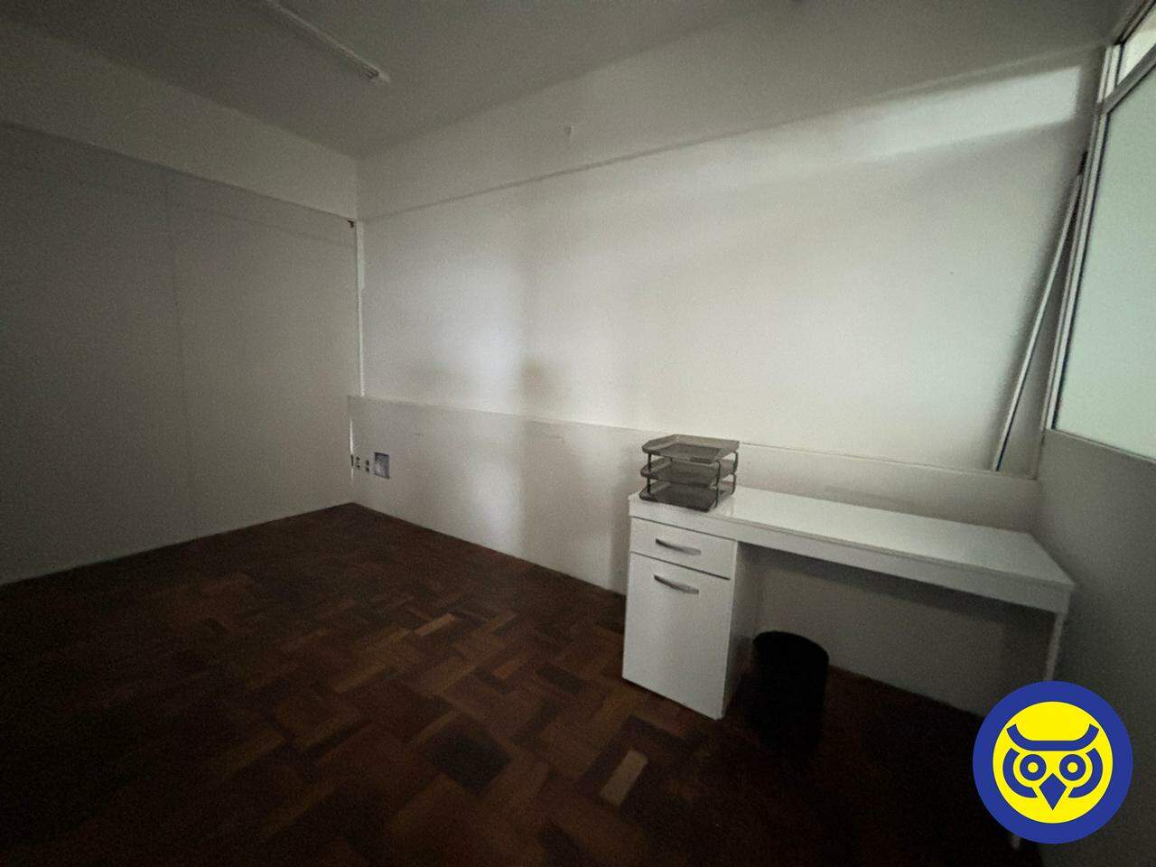 Sala para aluguel no Centro: 