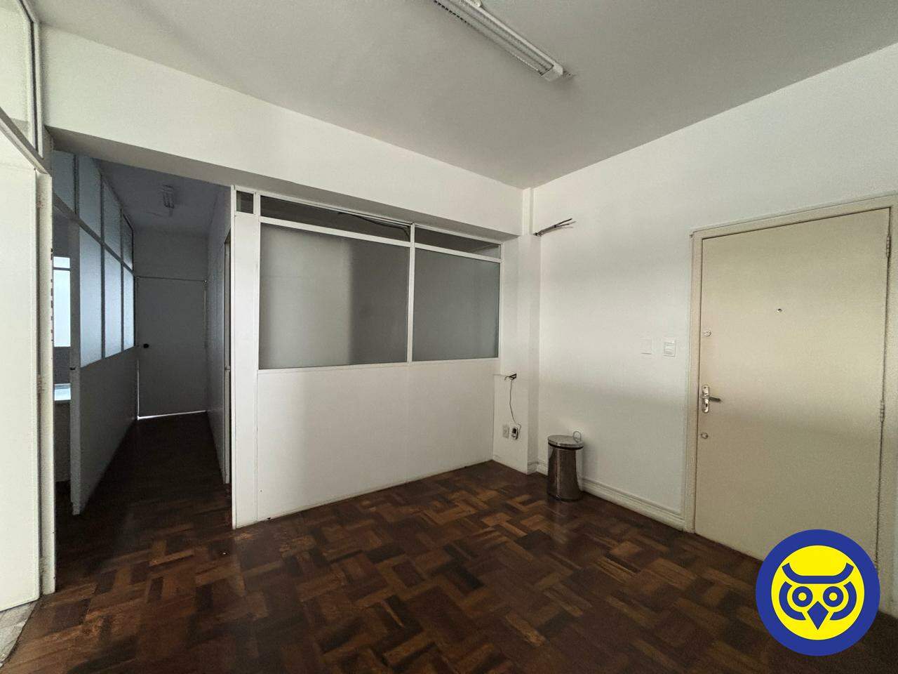 Sala para aluguel no Centro: 