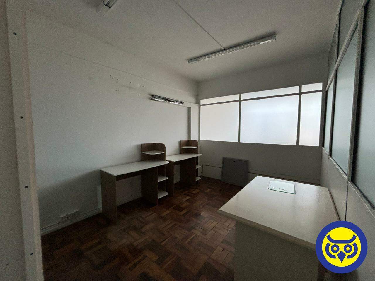 Sala para aluguel no Centro: 