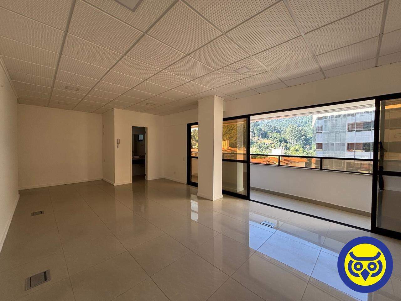 Sala para aluguel no Itacorubi:
