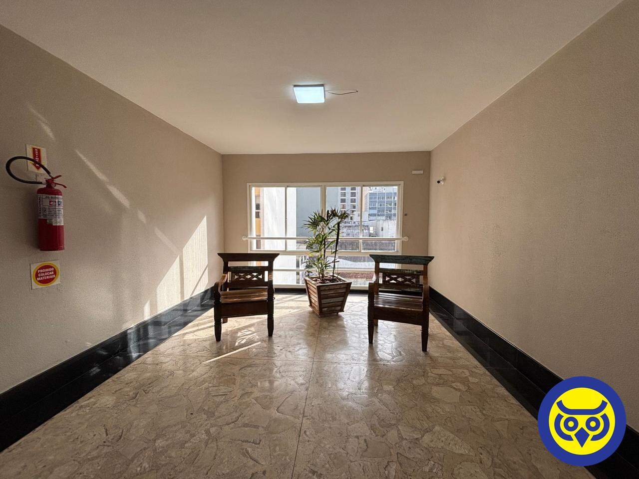 Sala para aluguel no Centro: 