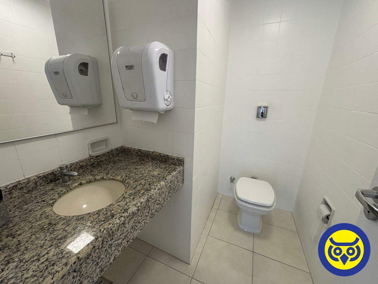 Sala para aluguel no Centro: 