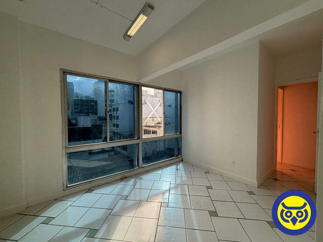 Sala para aluguel no Centro: 