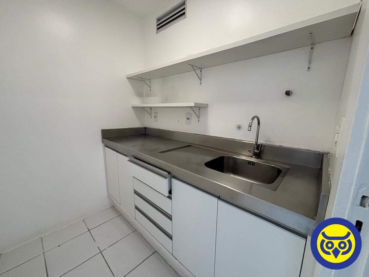 Sala para aluguel no Centro: 