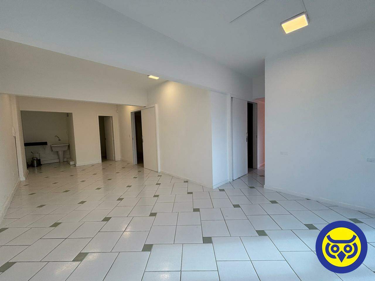 Sala para aluguel no Centro: 