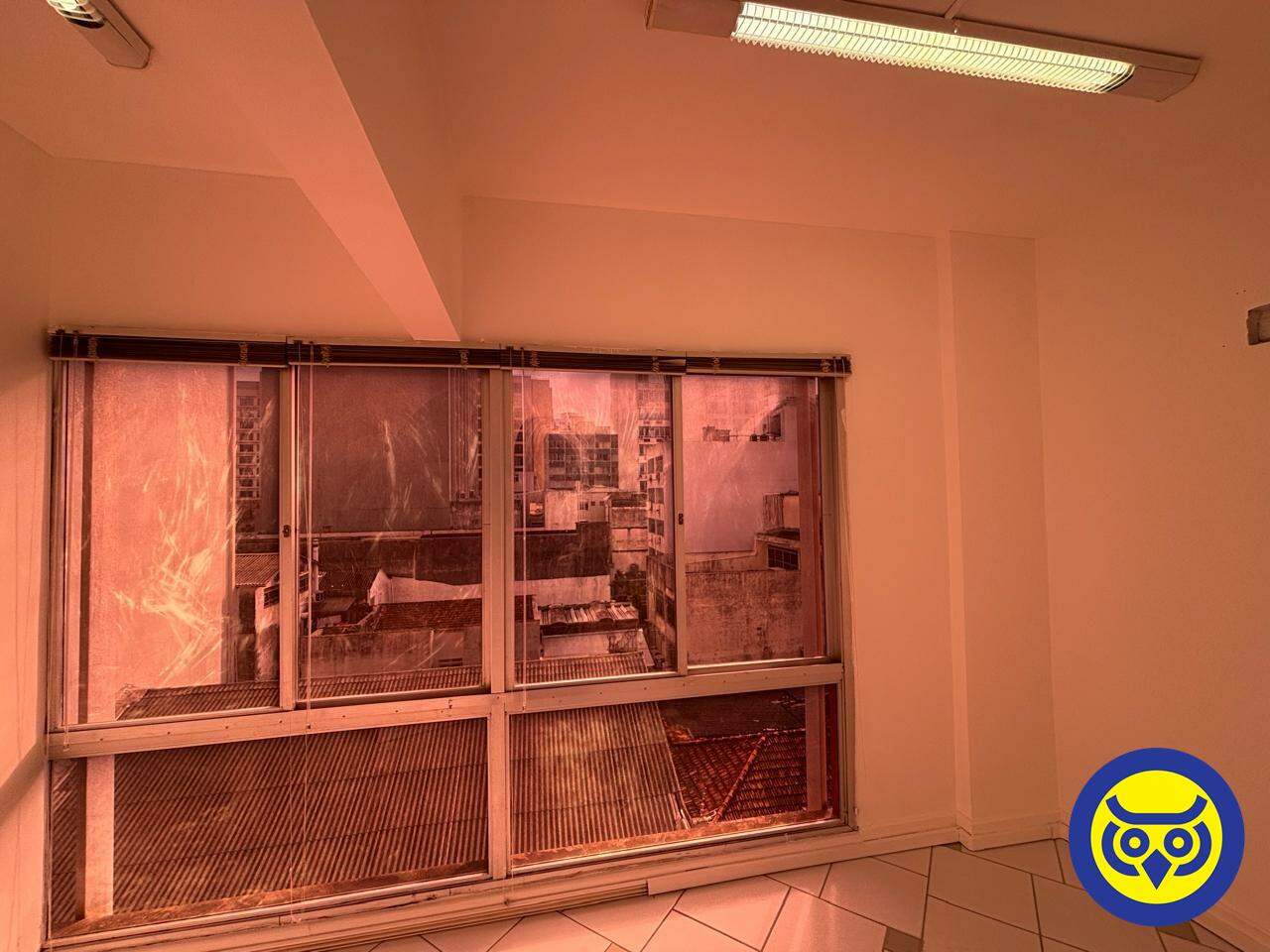 Sala para aluguel no Centro: 