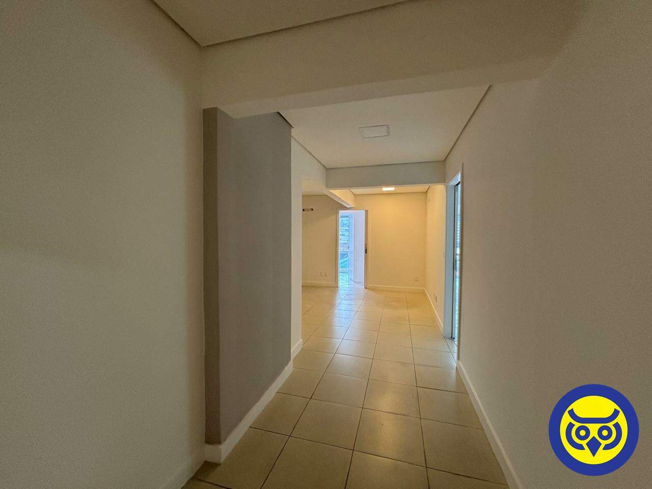 Sala para aluguel no Centro: 