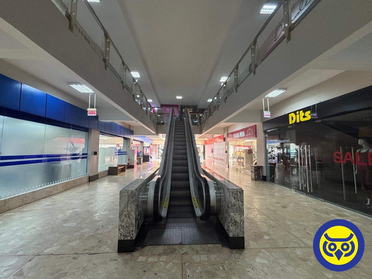 Sala para aluguel no Centro: 