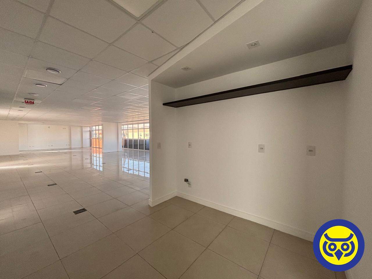 Sala para aluguel no Trindade: 