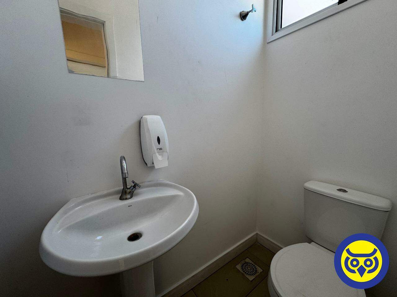 Sala para aluguel no Trindade: 
