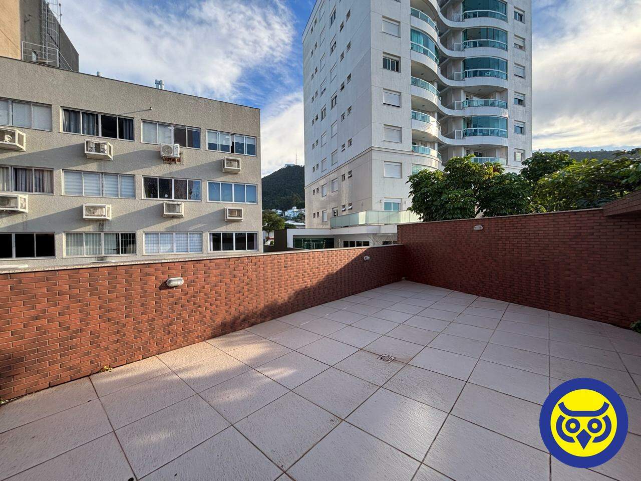 Sala para aluguel no Trindade: 