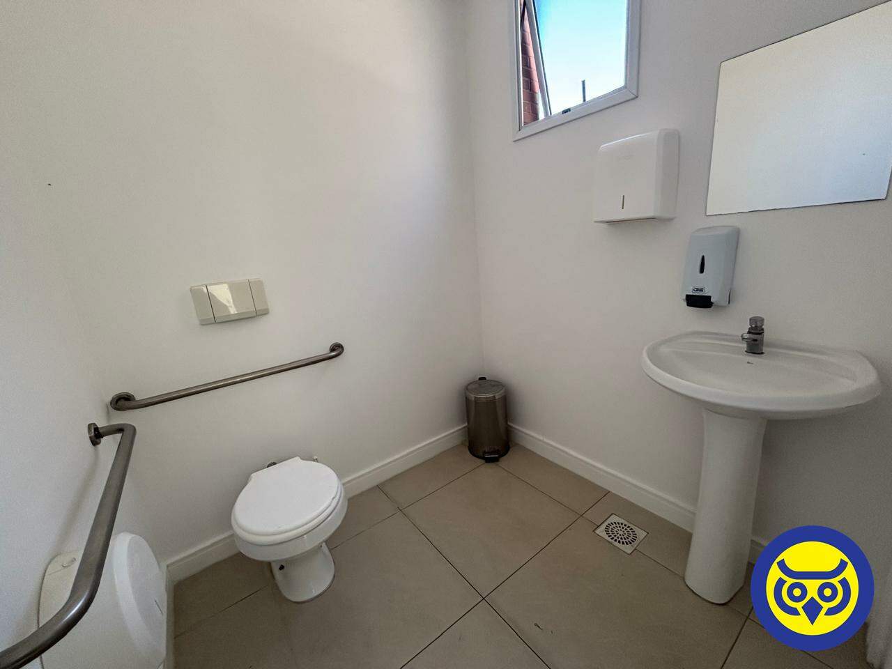 Sala para aluguel no Trindade: 