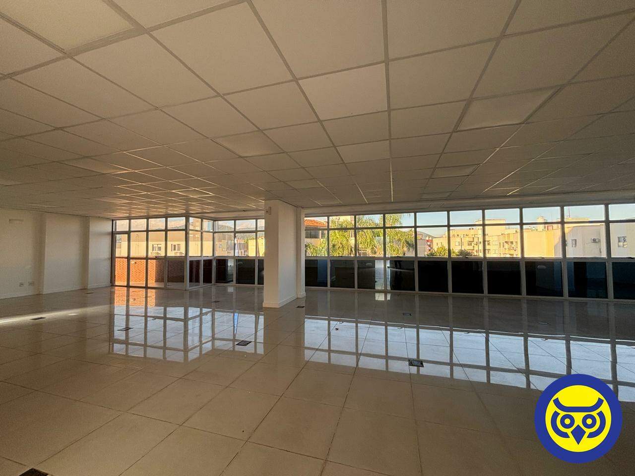 Sala para aluguel no Trindade: 