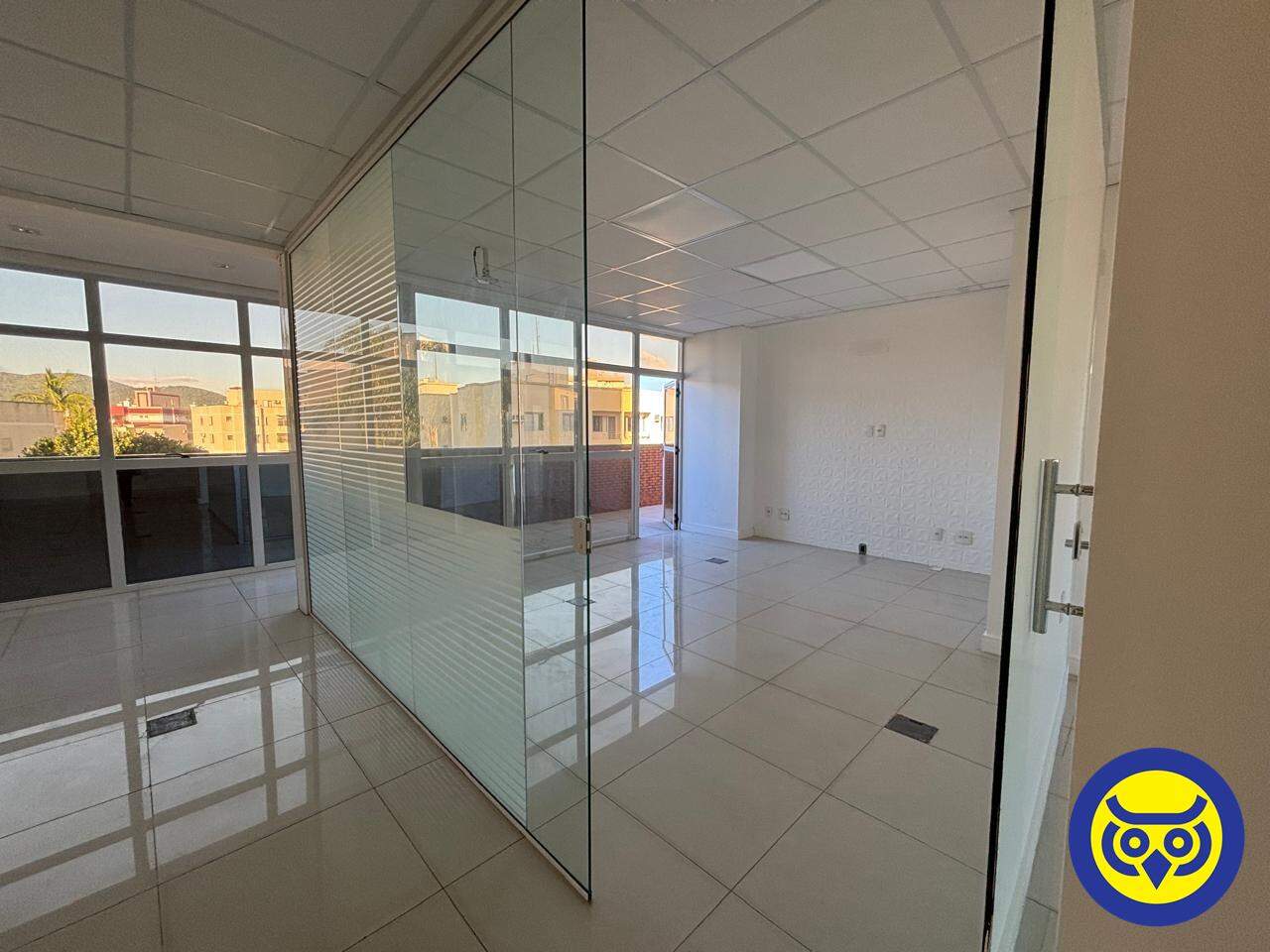 Sala para aluguel no Trindade: 