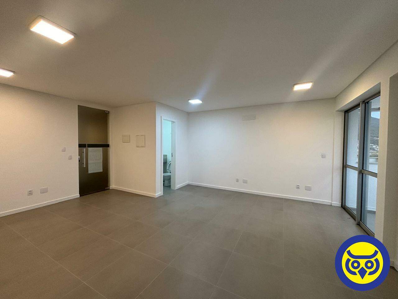 Sala para aluguel no Saco Dos Limões: 