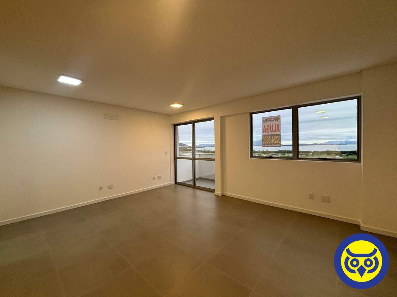 Sala para aluguel no Saco Dos Limões: 