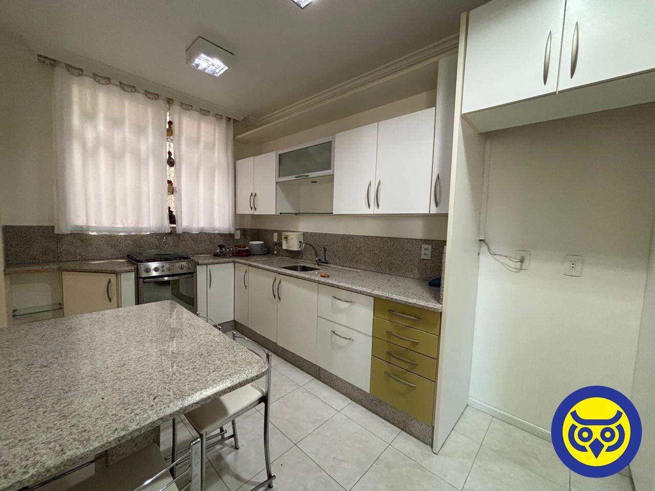 Apartamento para aluguel no Canto: 