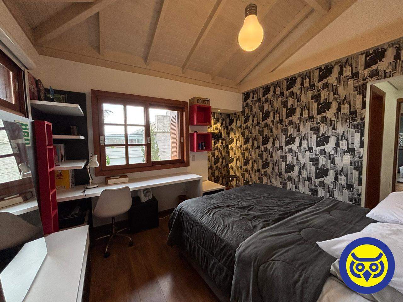 Casa para aluguel no Sambaqui: 