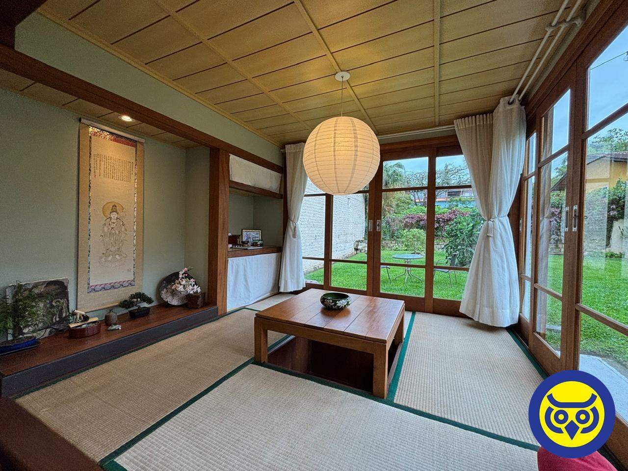 Casa para aluguel no Sambaqui: 