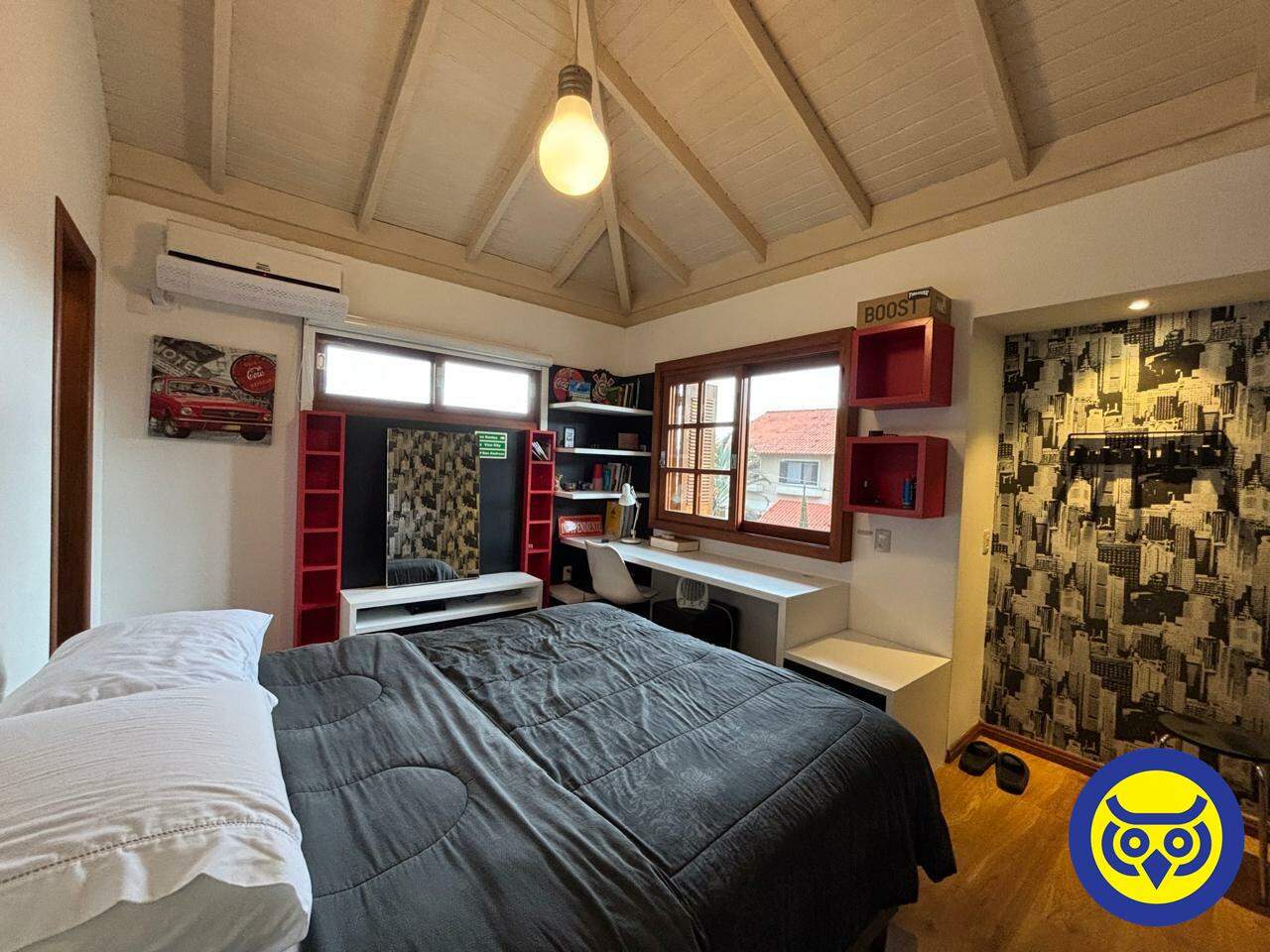 Casa para aluguel no Sambaqui: 