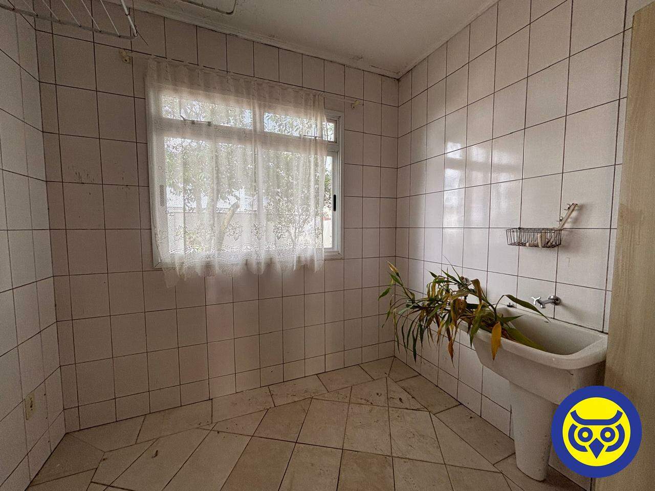 Casa para aluguel no Córrego Grande: 