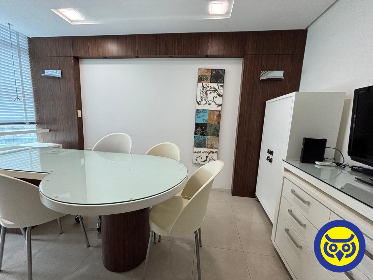 Salas/Conjuntos para aluguel no Centro: 