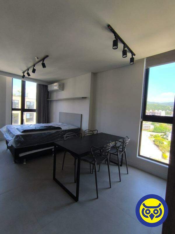 Apartamento para aluguel no Trindade: 