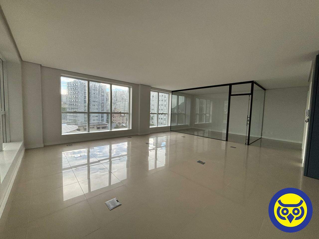 Salas/Conjuntos para aluguel no Trindade: 