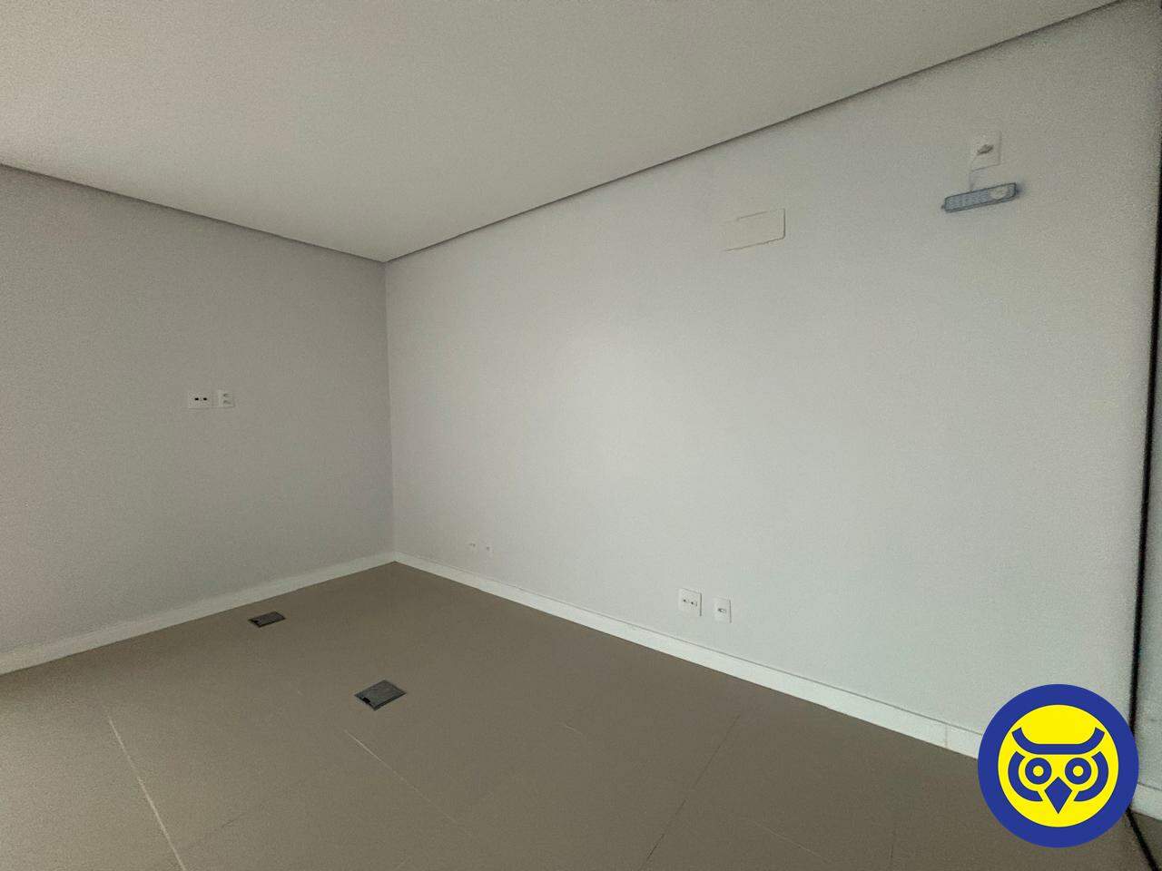 Salas/Conjuntos para aluguel no Trindade: 