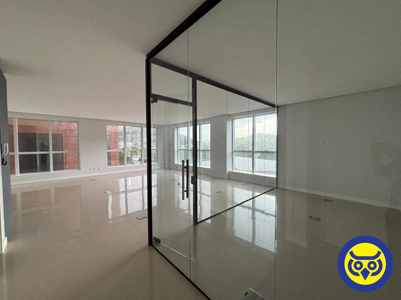 Salas/Conjuntos para aluguel no Trindade: 