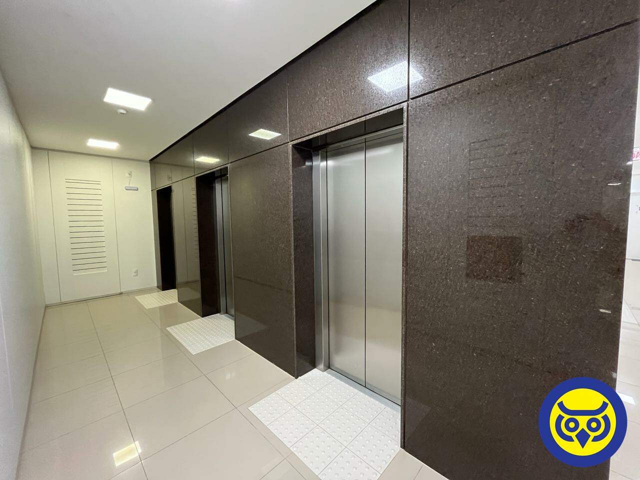 Salas/Conjuntos para aluguel no Trindade: 