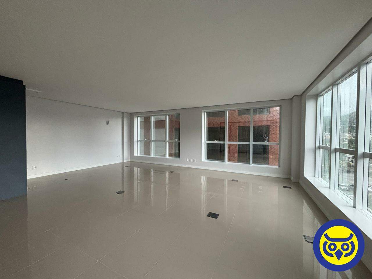 Salas/Conjuntos para aluguel no Trindade: 