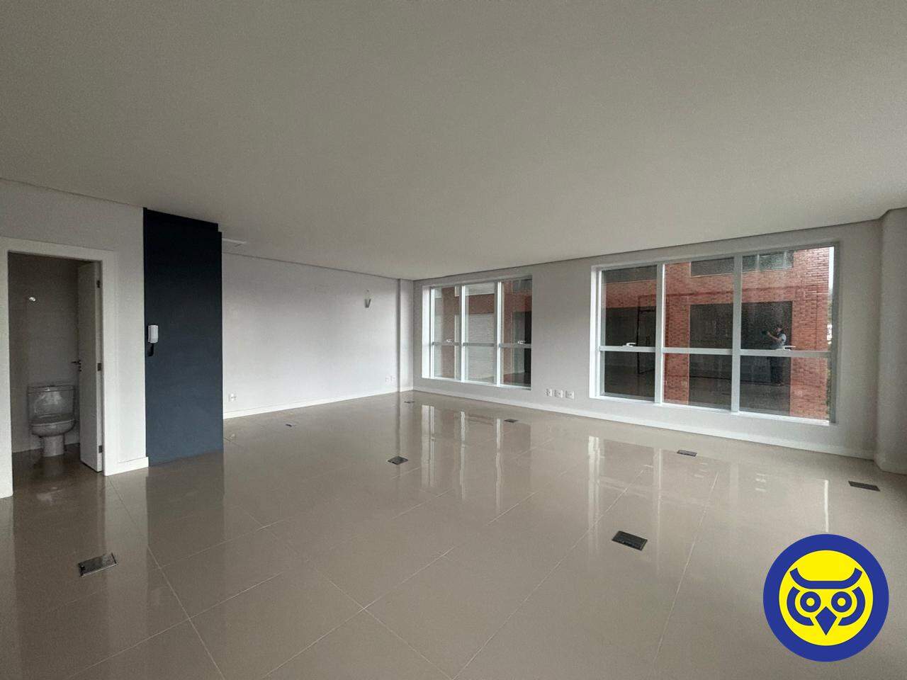 Salas/Conjuntos para aluguel no Trindade: 