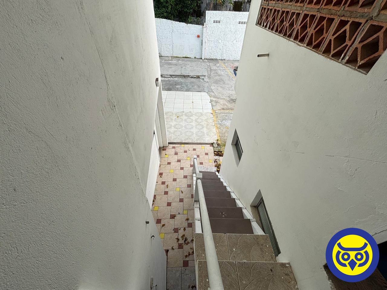 Casa comercial para aluguel no Trindade: 